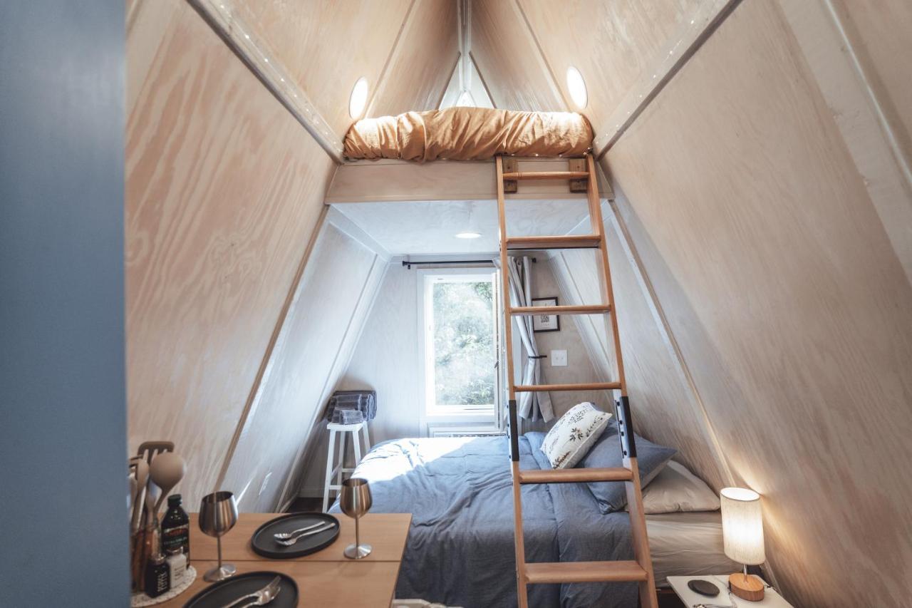 Appartamento Blue Brambler Glamping A-Frame Rockbridge Esterno foto