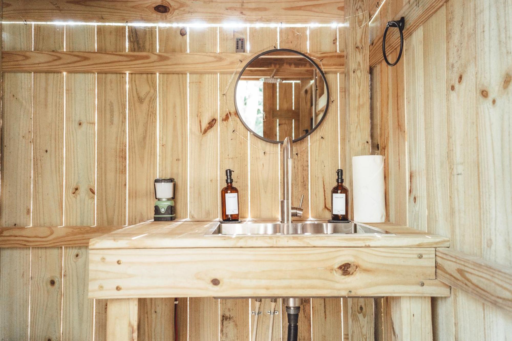 Appartamento Blue Brambler Glamping A-Frame Rockbridge Esterno foto